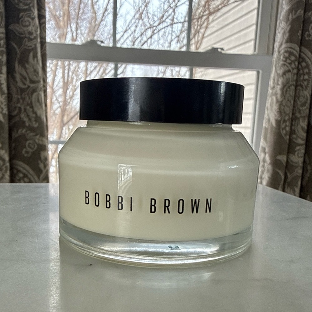Bobbi Brown Vitamin Enriched Face Base